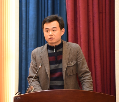 办公室李鸿显老师发言